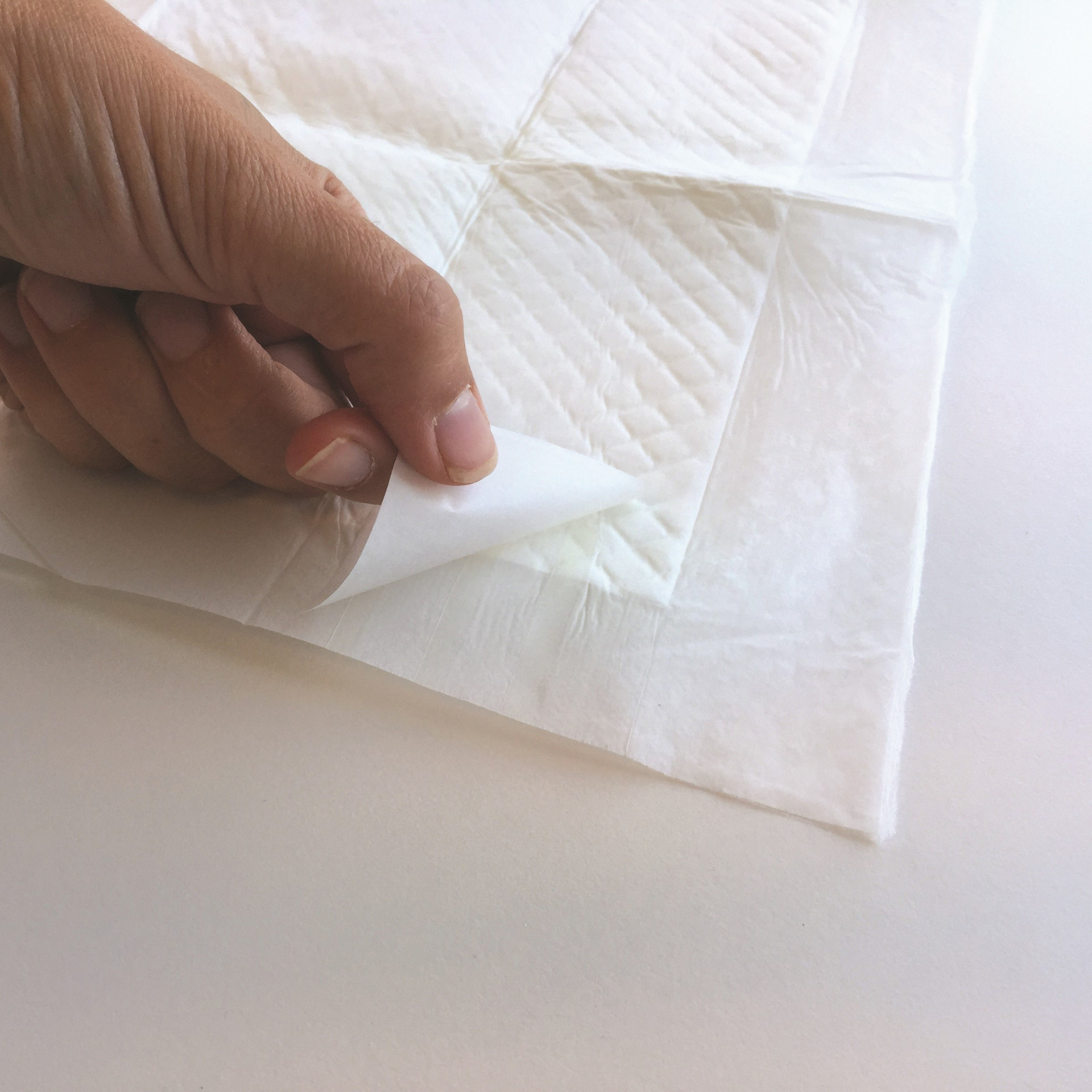 Puppy Pads met Plakstrip 2 Puppy Pads met Plakstrip - Afbeelding 2